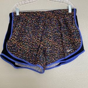 Nike Standard Fit Running Shorts 1X